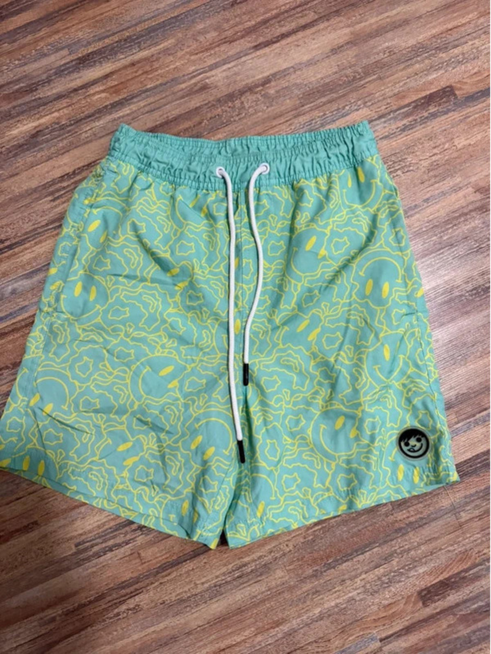Neff men’s swim trunks size small